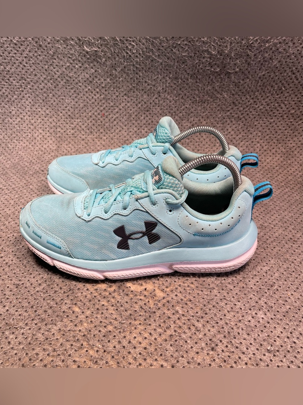 Under Armour Charged Assert 10 Blue Shoes Size 9 Women’s